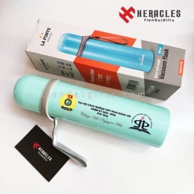 Heracles cung cấp bình giữ nhiệt in logo theo yêu cầu – sang trọng, tiện ích, giá tốt. Quà tặng sự kiện, khách hàng, hội nghị. Giao nhanh toàn quốc, in khắc chuyên nghiệp.
